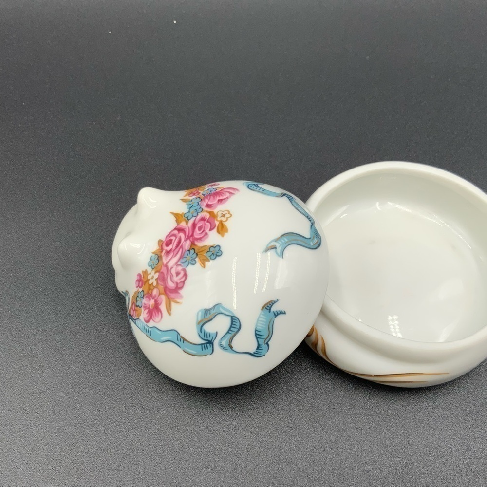 Vtg Round Porcelain Cat  Lidded Trinket Box  Made In Japan For Elizabeth Arden - Picture 5 of 9